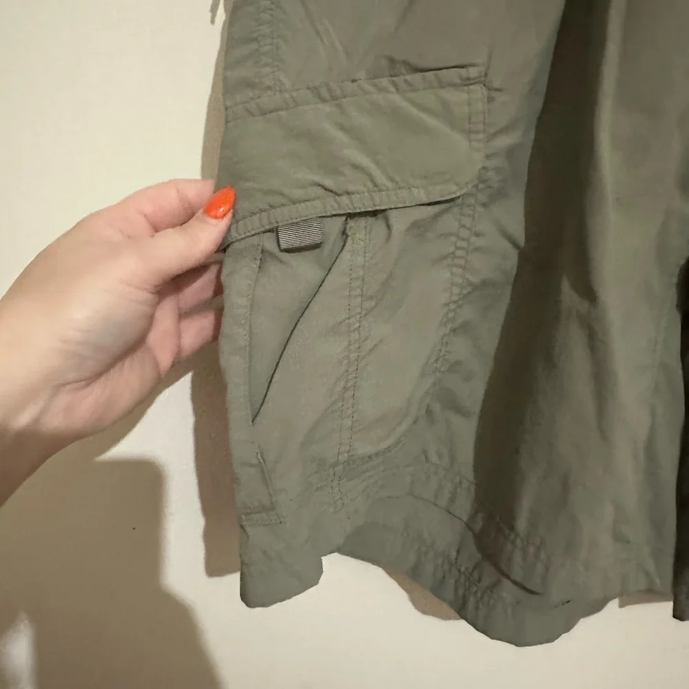 Columbia Titanium XL Dark Gray Outdoor Fishing Hiking Cargo Shorts